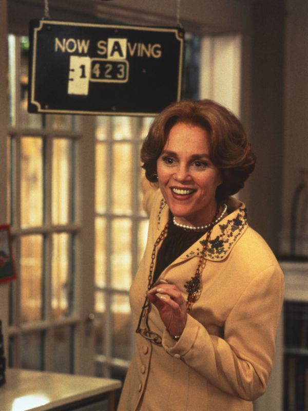 Mixed Nuts (1994) Nora Ephron Synopsis, Characteristics, Moods